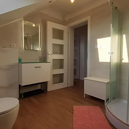 Cozy In Divisov, Benesov. Apartman